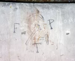 Ligne Maginot - LAVOIR - (Ouvrage d'artillerie) - Bloc 3
Graffiti des FTP