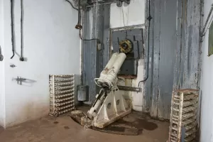Ligne Maginot - LAVOIR - (Ouvrage d'artillerie) - Bloc 5
L'une des deux chambres de tir droite pour mortier de 81 mle 32