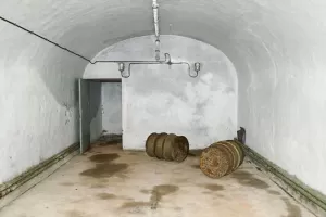 Ligne Maginot - PAS DU ROC - (Ouvrage d'artillerie) - Bloc 3
Le magasin M2, prévu pour stocker 3000 coups de 75