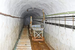 Ligne Maginot - PAS DU ROC - (Ouvrage d'artillerie) - Bloc 4
Plan incliné montant au bloc