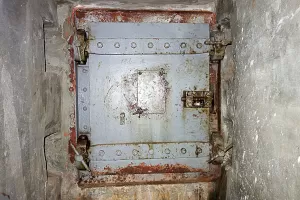 Ligne Maginot - PAS DU ROC - (Ouvrage d'artillerie) - Bloc 4
Issue de secours