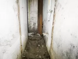 Ligne Maginot - BOIS KARRE - X12 - (Abri) - L'entrée de la cloche Ouest.