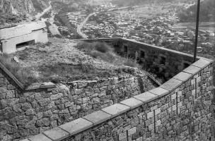 Ligne Maginot - REPLATON - (Observatoire d'artillerie) - L'observatoire pris du front III-IV du fort
Etat en 1985