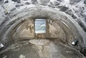 Ligne Maginot - REPLATON (QUARTIER ARC - 71° BAF) - (Position d'artillerie préparée) - Batterie D
Chambre de tir modifiée pour un canon de 75 sur plateforme cuve