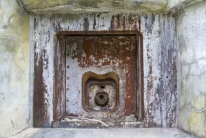 Ligne Maginot - SAINT ANTOINE - (Ouvrage d'artillerie) - Bloc 1
Créneau de 75 Mle 31