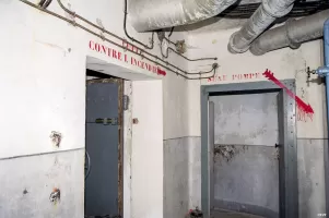 Ligne Maginot - SAINT ANTOINE - (Ouvrage d'artillerie) - Bloc 1
Etage inferieur
A gauche le PC, au fond la chambre de repos