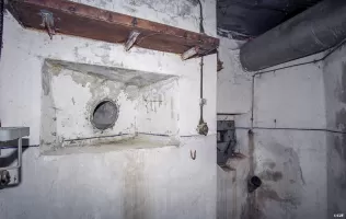 Ligne Maginot - SAINT ANTOINE - (Ouvrage d'artillerie) - Bloc 1
Etage supérieur
Créneau optique et caponnière FM