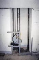 Ligne Maginot - SAINT ANTOINE - (Ouvrage d'artillerie) - Bloc 1
Etage inférieur
Monte-charge pour munitions de 81mm non préparées (chambres de tir Est)