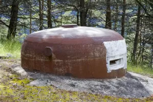 Ligne Maginot - SAINT ANTOINE - (Ouvrage d'artillerie) - Bloc 2
La cloche observatoire d'artillerie VDP (Vision Directe et Périscopique)