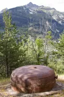 Ligne Maginot - SAINT ANTOINE - (Ouvrage d'artillerie) - Bloc 2
Cloche VDP sur fond de Râteau d'Aussois