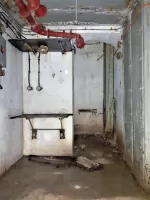Ligne Maginot - SAINT ANTOINE - (Ouvrage d'artillerie) - Bloc 2
Etage supérieur
Poste téléphonique et accès à la cloche VDP