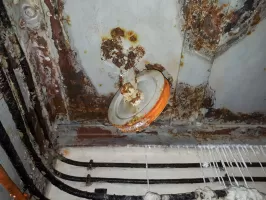 Ligne Maginot - SAINT ANTOINE - (Ouvrage d'artillerie) - Bloc 2
Etage supérieur
Poulie du treuil de manutention du périscope