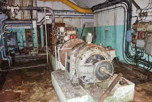 Ligne Maginot - SAINT ANTOINE - (Ouvrage d'artillerie) - L'usine électrique
Groupes électrogènes à moteur Alsthom