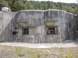 Ligne Maginot - SAINT ANTOINE - (Ouvrage d'artillerie) - Bloc 1
Créneaux de 75 mle 31 et cloche GFM
