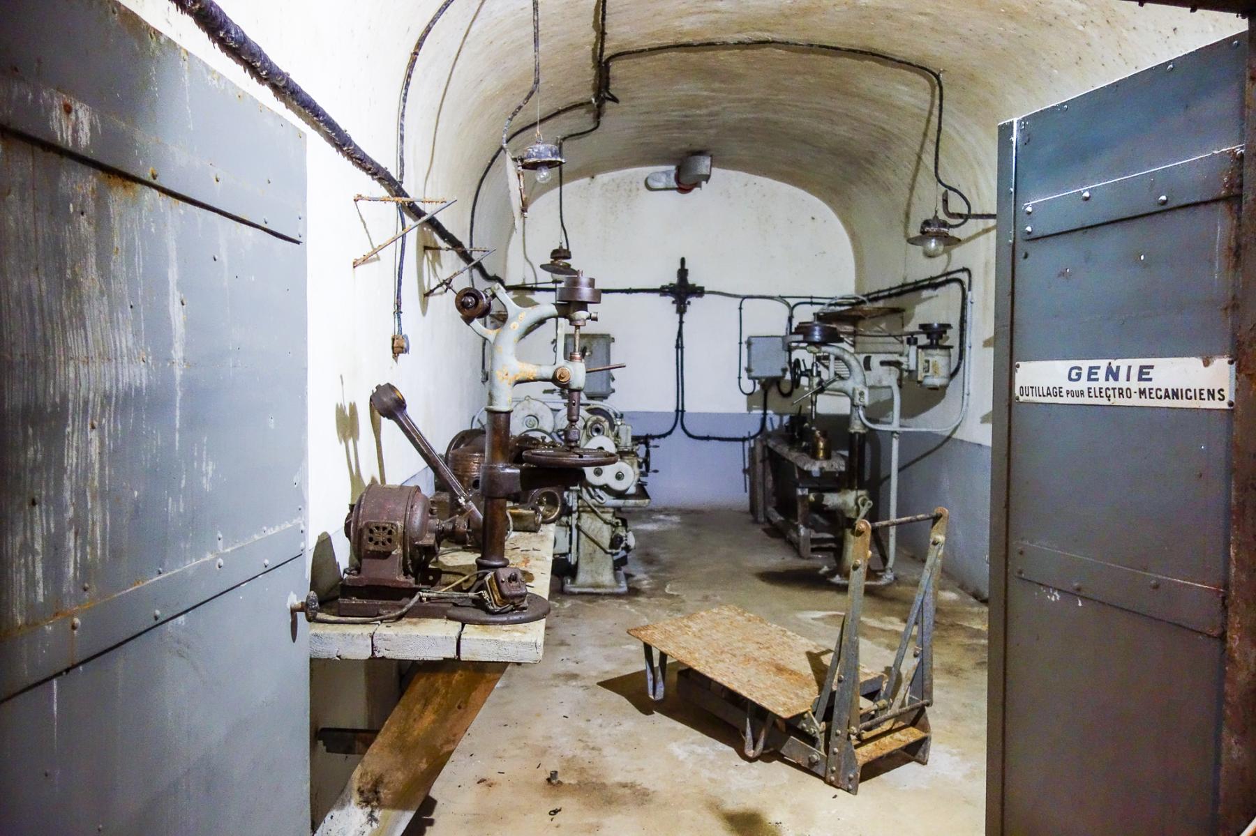 Ligne Maginot - SAINTE AGNES (SAG) - EO9 - (Ouvrage d'artillerie) - Atelier du Génie - Michel Teiten