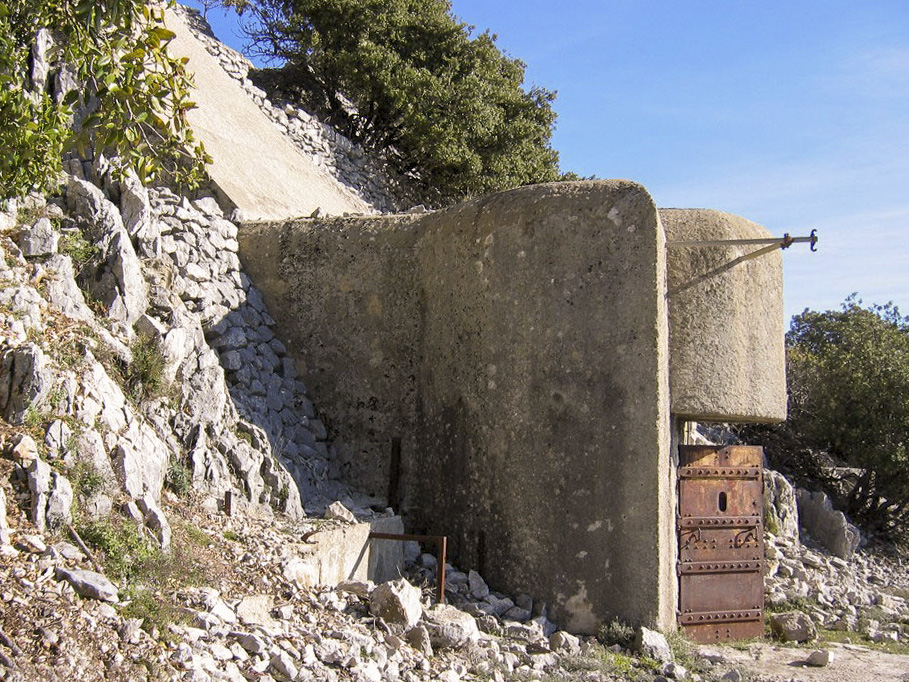 Ligne Maginot - PIC DE GARUCHE - (Observatoire d'artillerie) - L'entrée - Serge FORNERIS