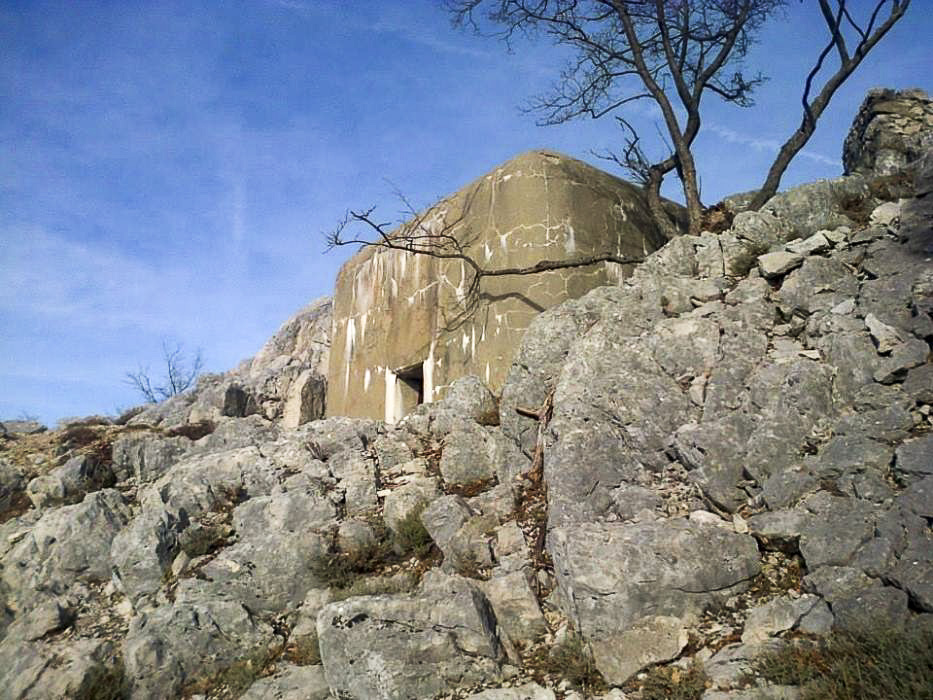 Ligne Maginot - PIC DE GARUCHE - (Observatoire d'artillerie) - Le bloc cheminée - ROMERO Sebastien