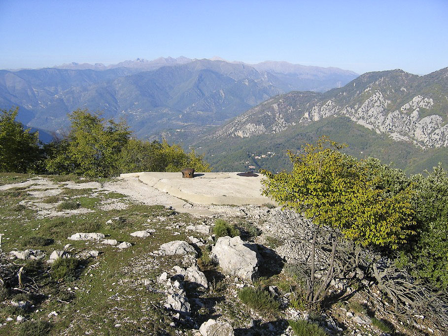 Ligne Maginot - PIC DE GARUCHE - (Observatoire d'artillerie) - Vue depuis l'observatoire - Serge FORNERIS
