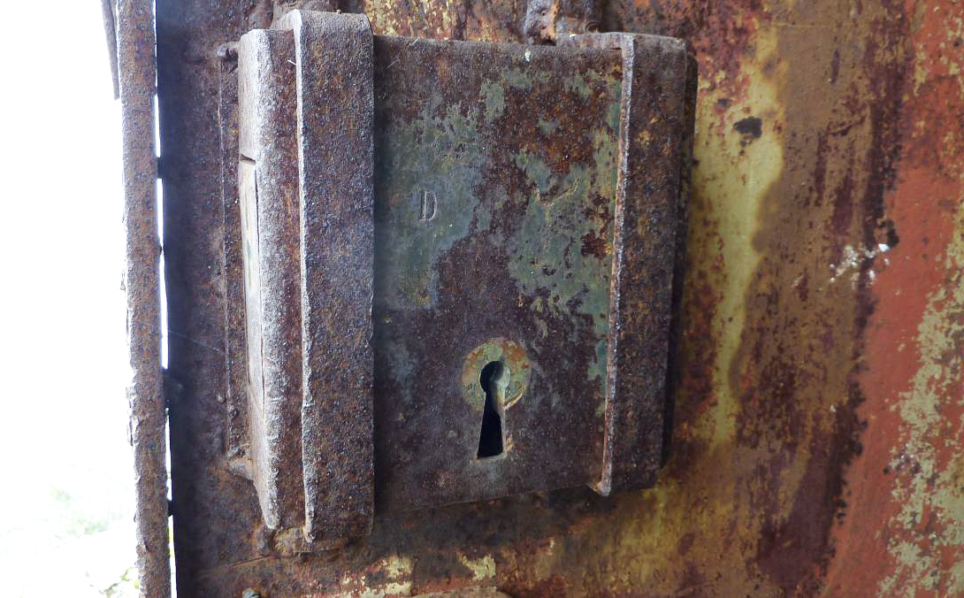 Ligne Maginot - PIC DE GARUCHE - (Observatoire d'artillerie) - Détails de la porte - ELLENA-CUNY