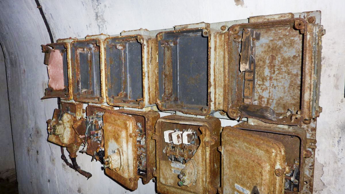 Ligne Maginot - PIC DE GARUCHE - (Observatoire d'artillerie) - Le tableau électrique de l'ouvrage - ELLENA-CUNY