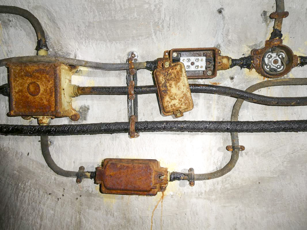 Ligne Maginot - PIC DE GARUCHE - (Observatoire d'artillerie) - Couloir central - ELLENA - CUNY