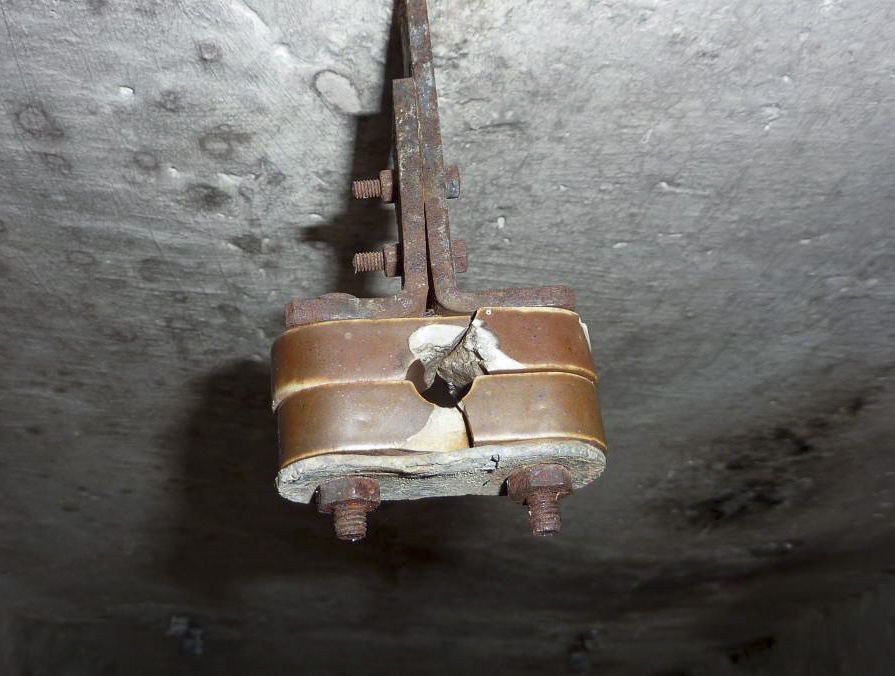 Ligne Maginot - PIC DE GARUCHE - (Observatoire d'artillerie) - Isolateur support d'antenne - ELLENA-CUNY