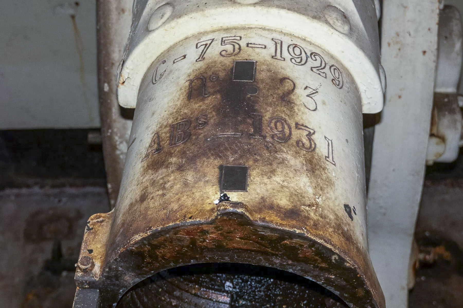 Ligne Maginot - CASTILLON (CN) - EO8 - (Ouvrage d'artillerie) - Bloc 3
Pièce de 75-29 n°23 de gauche - Michel Teiten