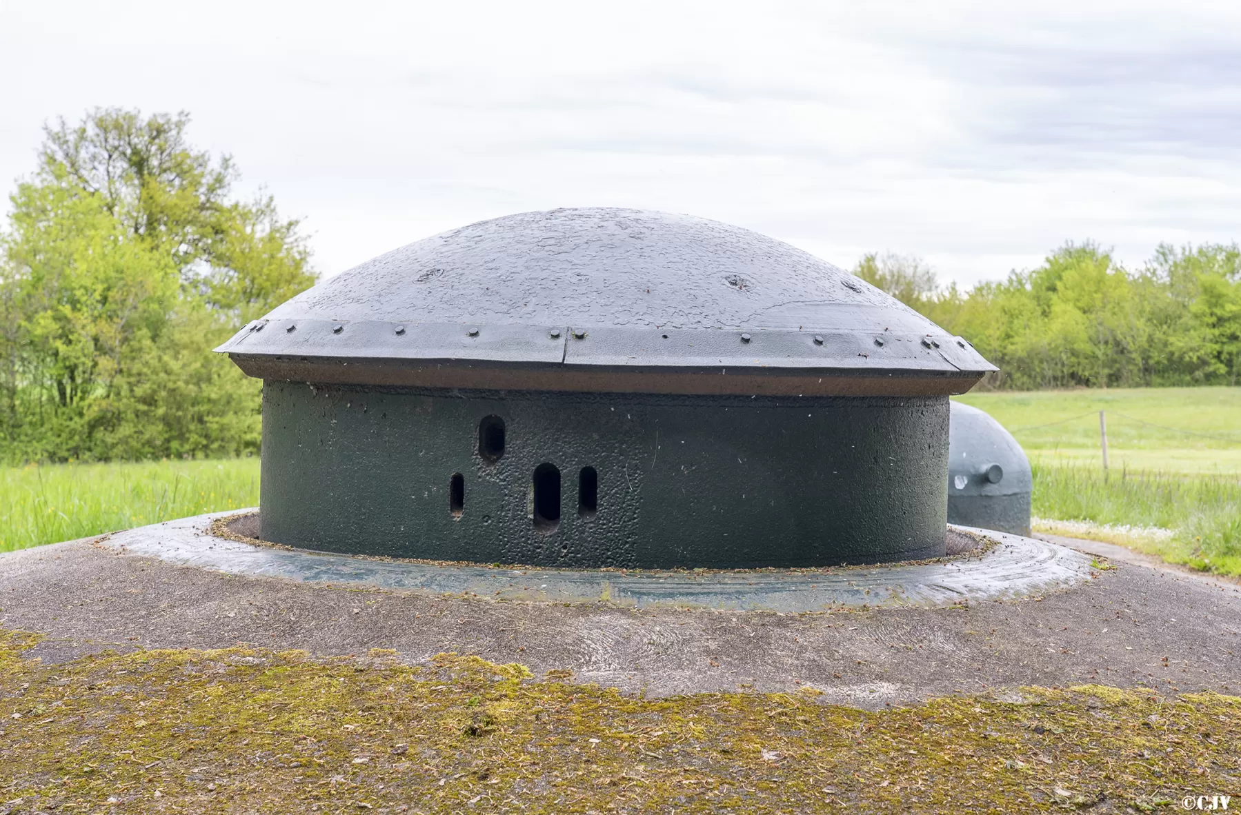 Ligne Maginot - BAMBESCH - A35 - (Ouvrage d'infanterie) - Bloc 1
La tourelle en batterie - Lia VERMEULEN