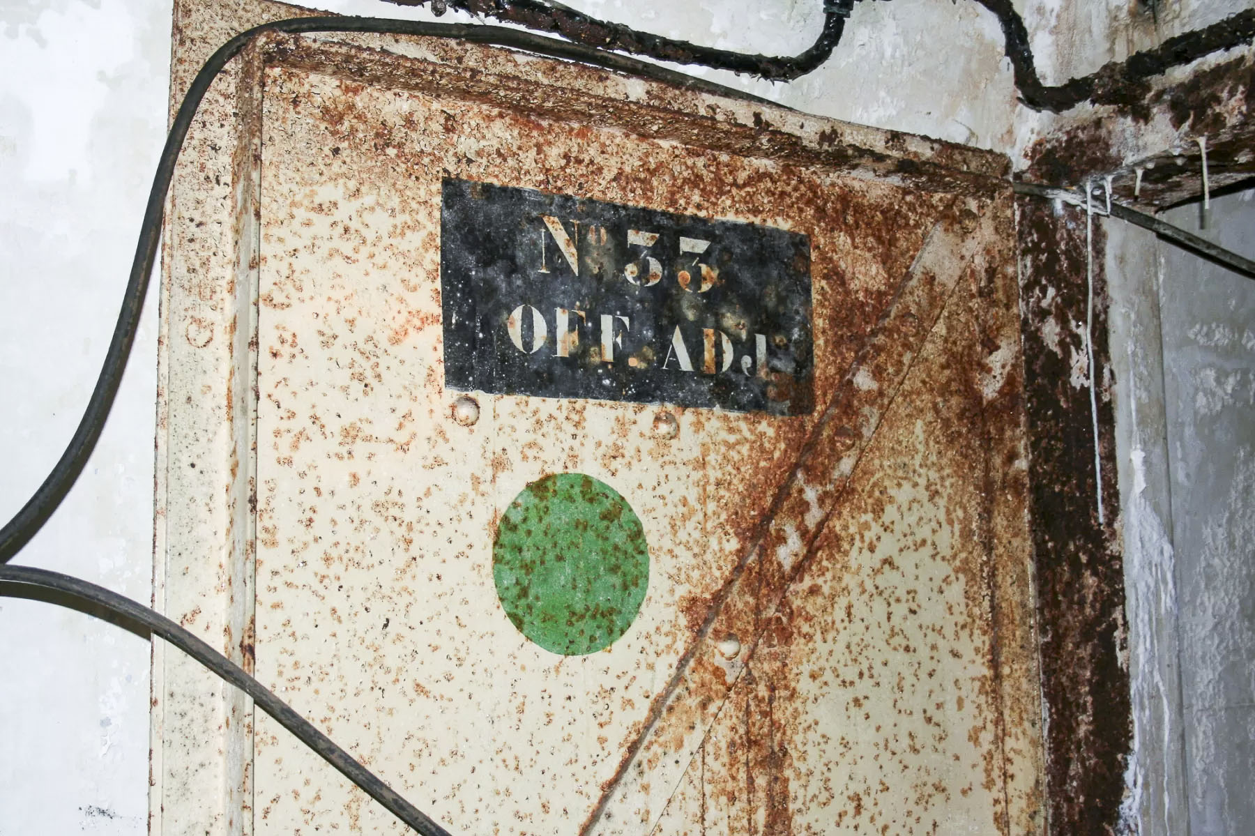 Ligne Maginot - BOIS D'ESCHERANGE - X3 (QUARTIER KANFEN - I/169°RIF) - (Abri) - Chambre d'officier adjoint - Michel Teiten