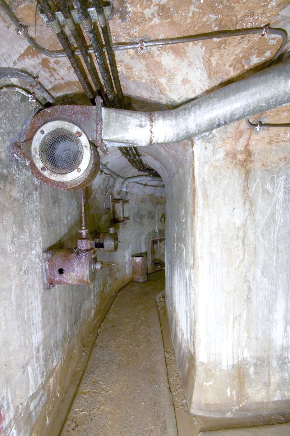Ligne Maginot - ARRONDAZ - (Ouvrage d'infanterie) - Galerie et système de ventilation - duomaxw