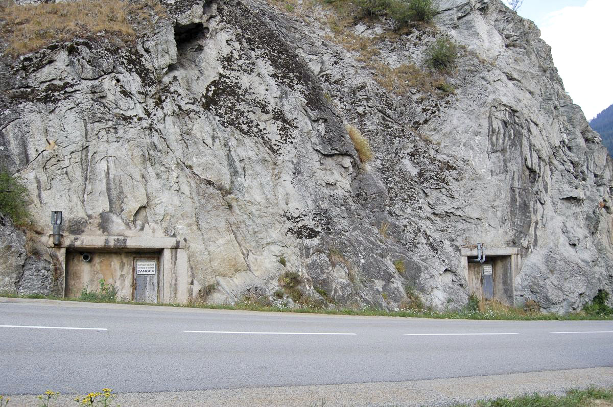 Ligne Maginot - FRENEY - SAINT ANDRE - (Central téléphonique isolé) - Le central bordant la D 215 - Michal Prasil