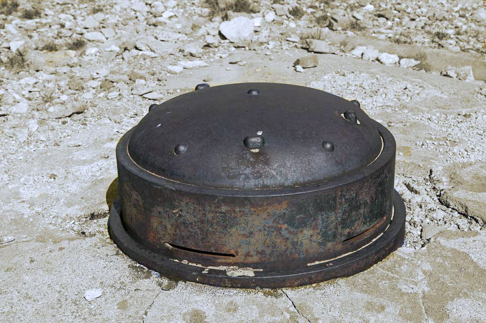 Ligne Maginot - Avant poste de la Roue - Le bloc 1
La cloche observatoire par éléments type St Jacques