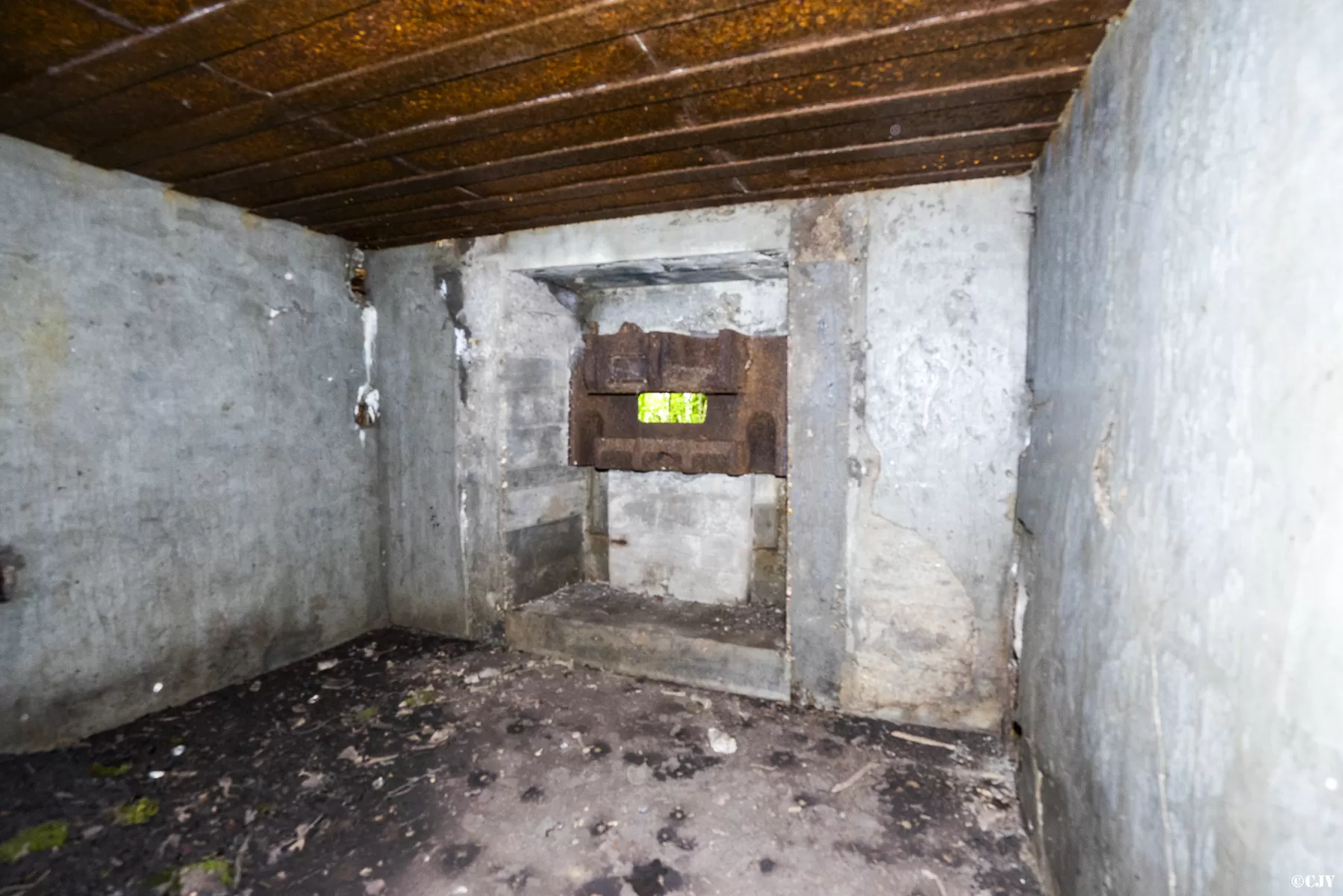 Ligne Maginot - CB440 - PIVELSACKER - (Blockhaus pour canon) - L'intérieur - Lia VERMEULEN