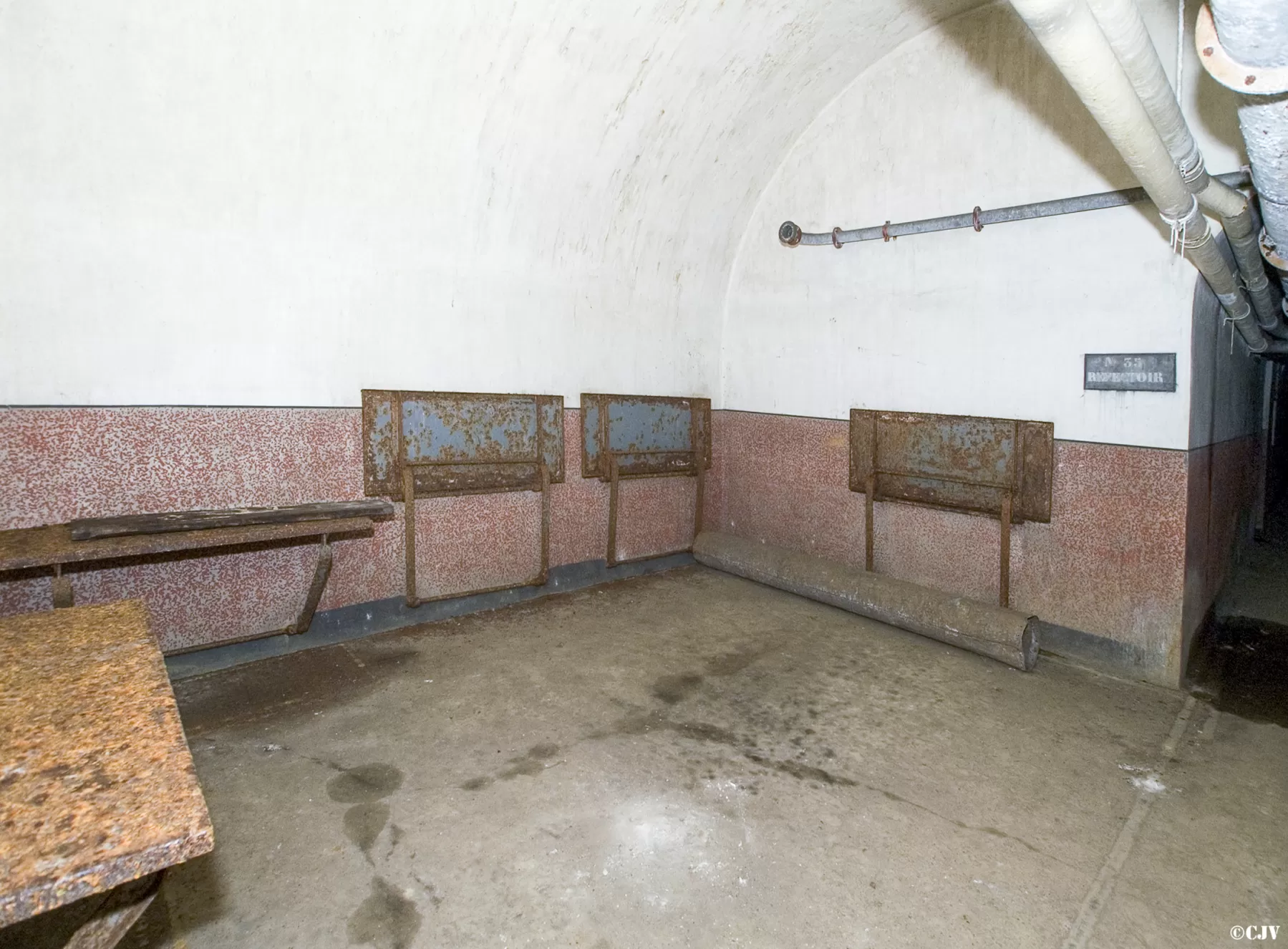 Ligne Maginot - BOIS D'ESCHERANGE - X3 (QUARTIER KANFEN - I/169°RIF) - (Abri) - Le réfectoire dans une galerie - Lia VERMEULEN
