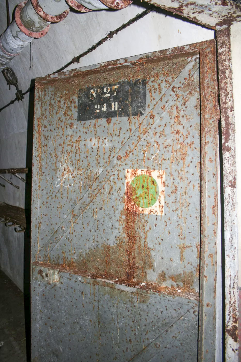 Ligne Maginot - BOIS D'ESCHERANGE - X3 (QUARTIER KANFEN - I/169°RIF) - (Abri) - Chambre pour 24 hommes - Michel Teiten