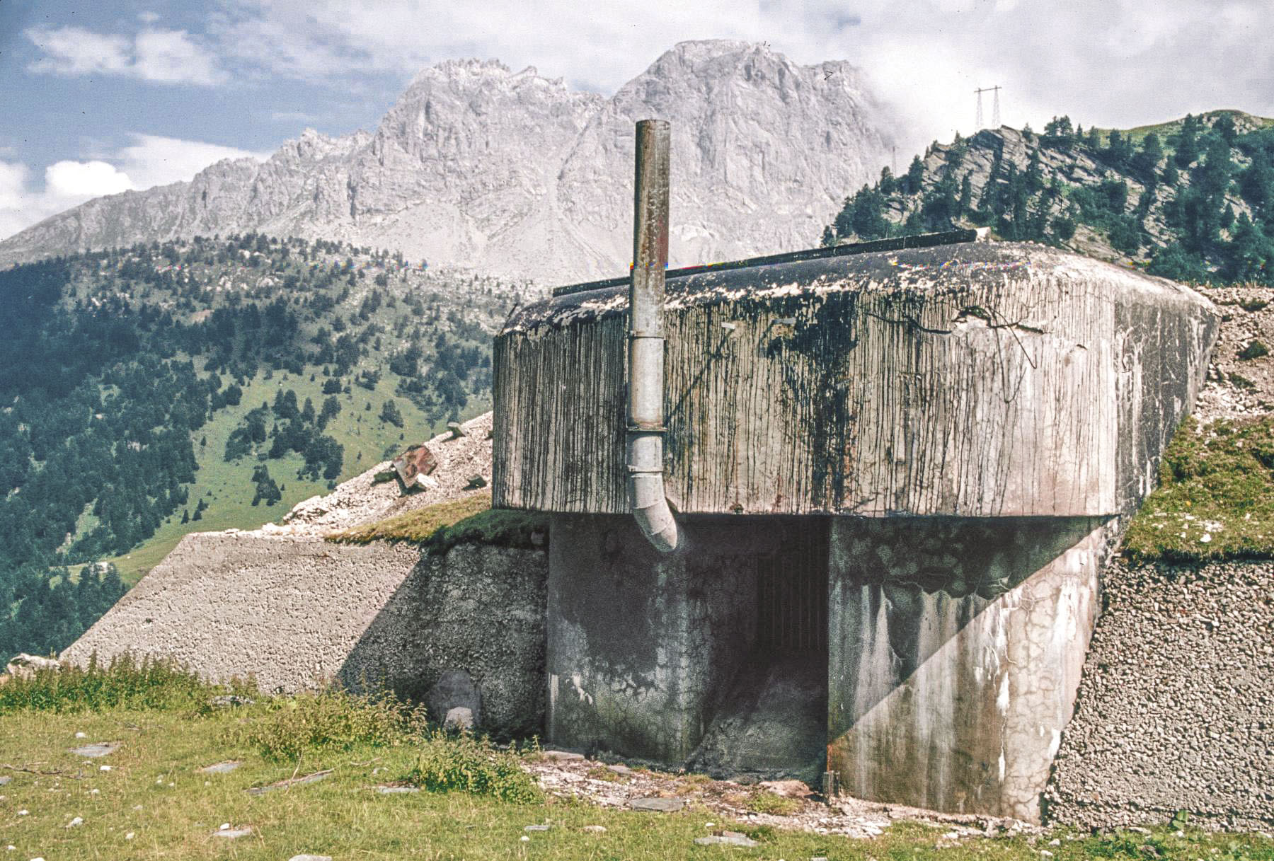 Ligne Maginot - LAVOIR - (Ouvrage d'artillerie) - Bloc cheminée - MANSUY Michel