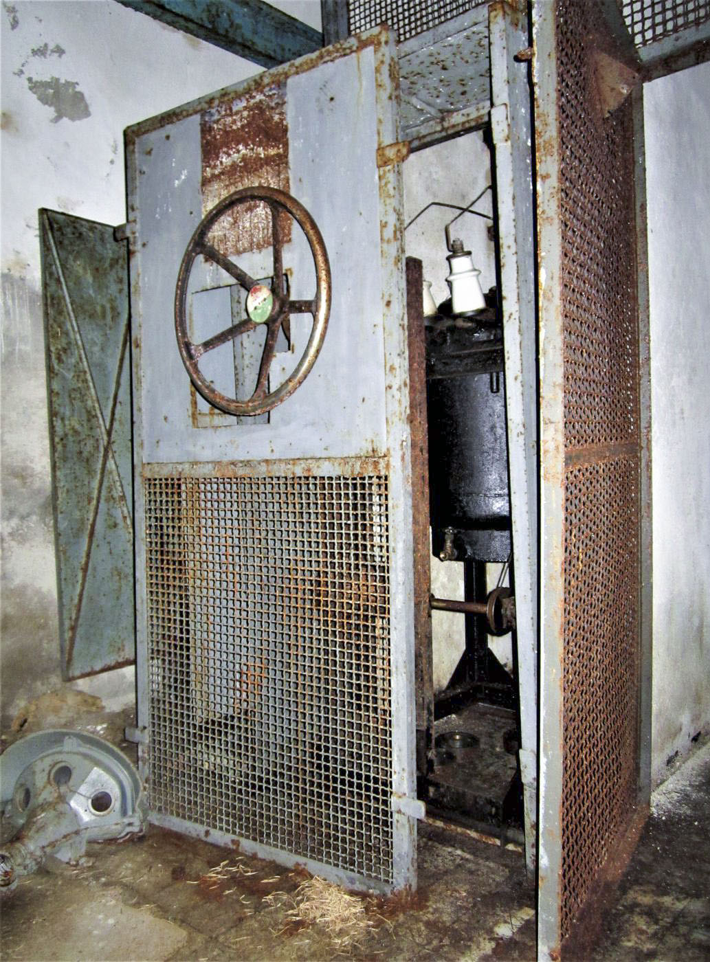 Ligne Maginot - LAVOIR - (Ouvrage d'artillerie) - Atelier électrique
 - Gregory Fuchs