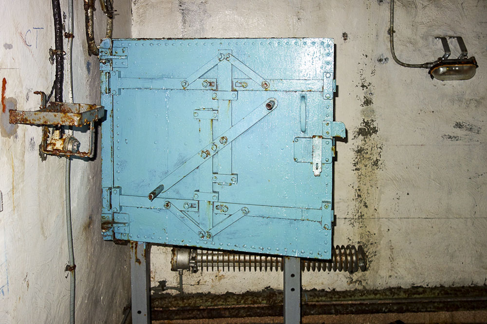 Ligne Maginot - PAS DU ROC - (Ouvrage d'artillerie) - Le coffre du PC de l'ouvrage - Michel Teiten