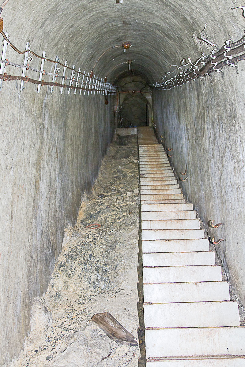 Ligne Maginot - PAS DU ROC - (Ouvrage d'artillerie) - Plan incliné montant vers les blocs 1 et 2 - Michel Teiten