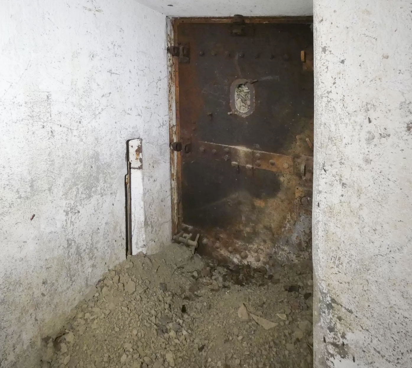 Ligne Maginot - BOIS KARRE - X12 - (Abri) - La porte blindée Est vue de l'intérieur. - STENGER Mathieu