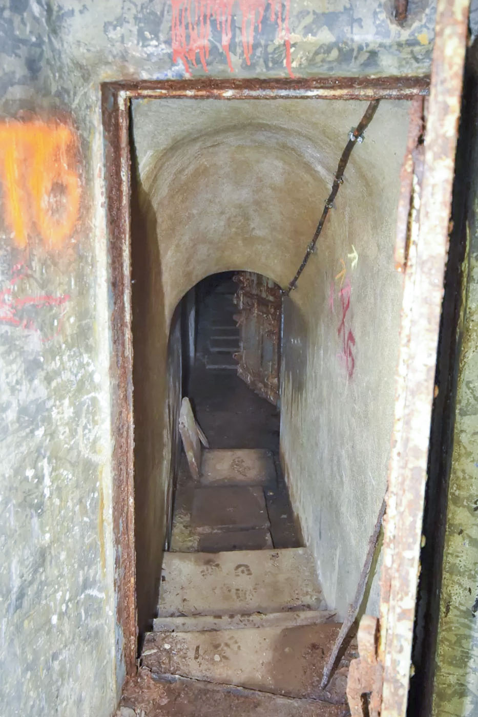 Ligne Maginot - DENTING - A28 - (Ouvrage d'infanterie) - Entrée de l’égout - Ludovic KNAPP