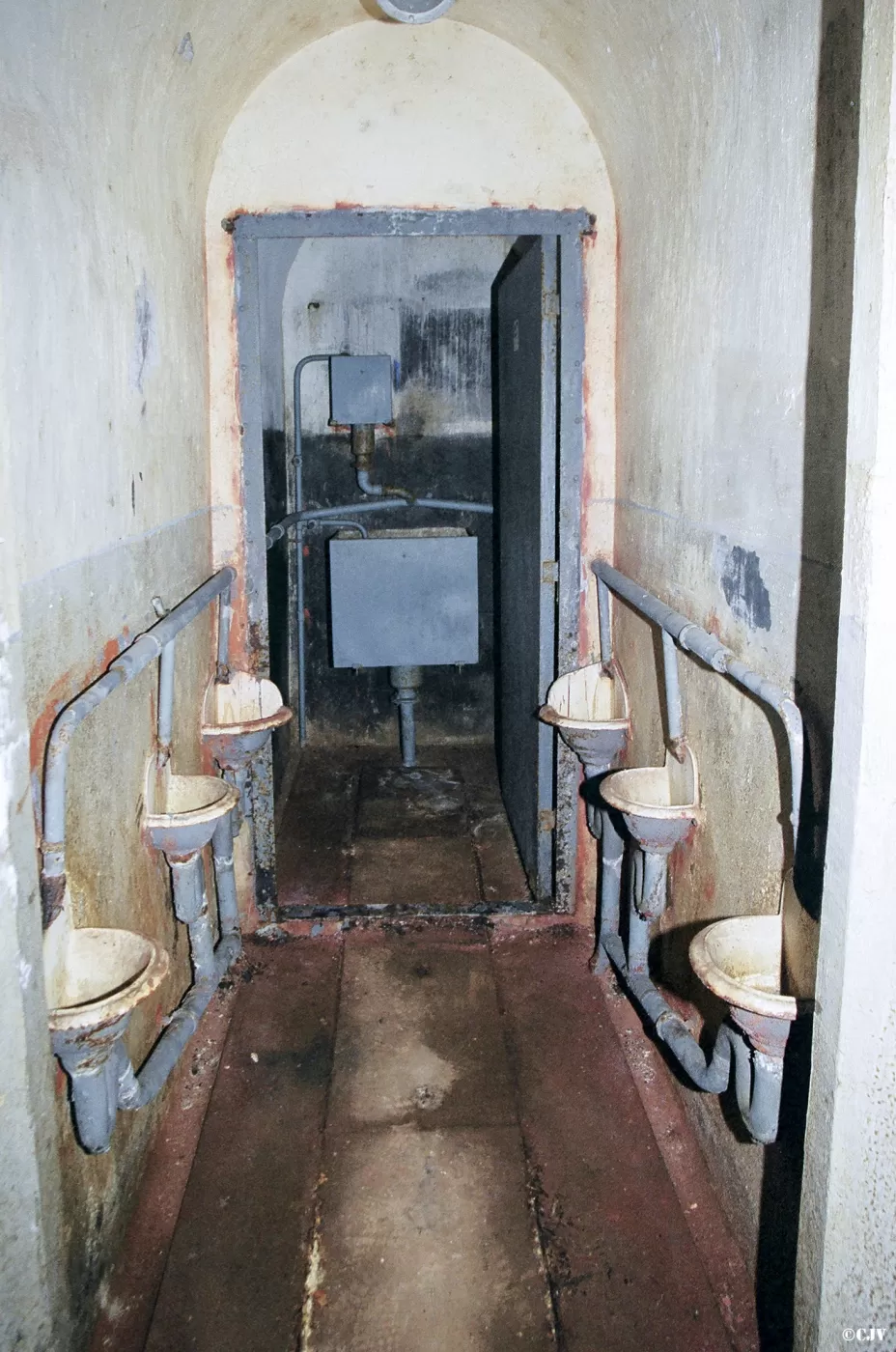 Ligne Maginot - SAINT ANTOINE - (Ouvrage d'artillerie) - Urinoirs - Lia VERMEULEN