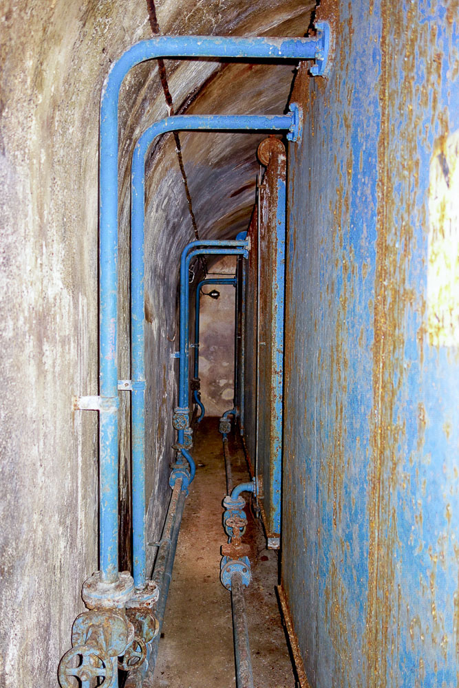 Ligne Maginot - SAINT ANTOINE - (Ouvrage d'artillerie) - L'usine électrique
Réservoir d'eau de refroidissement des groupes - Michel Teiten