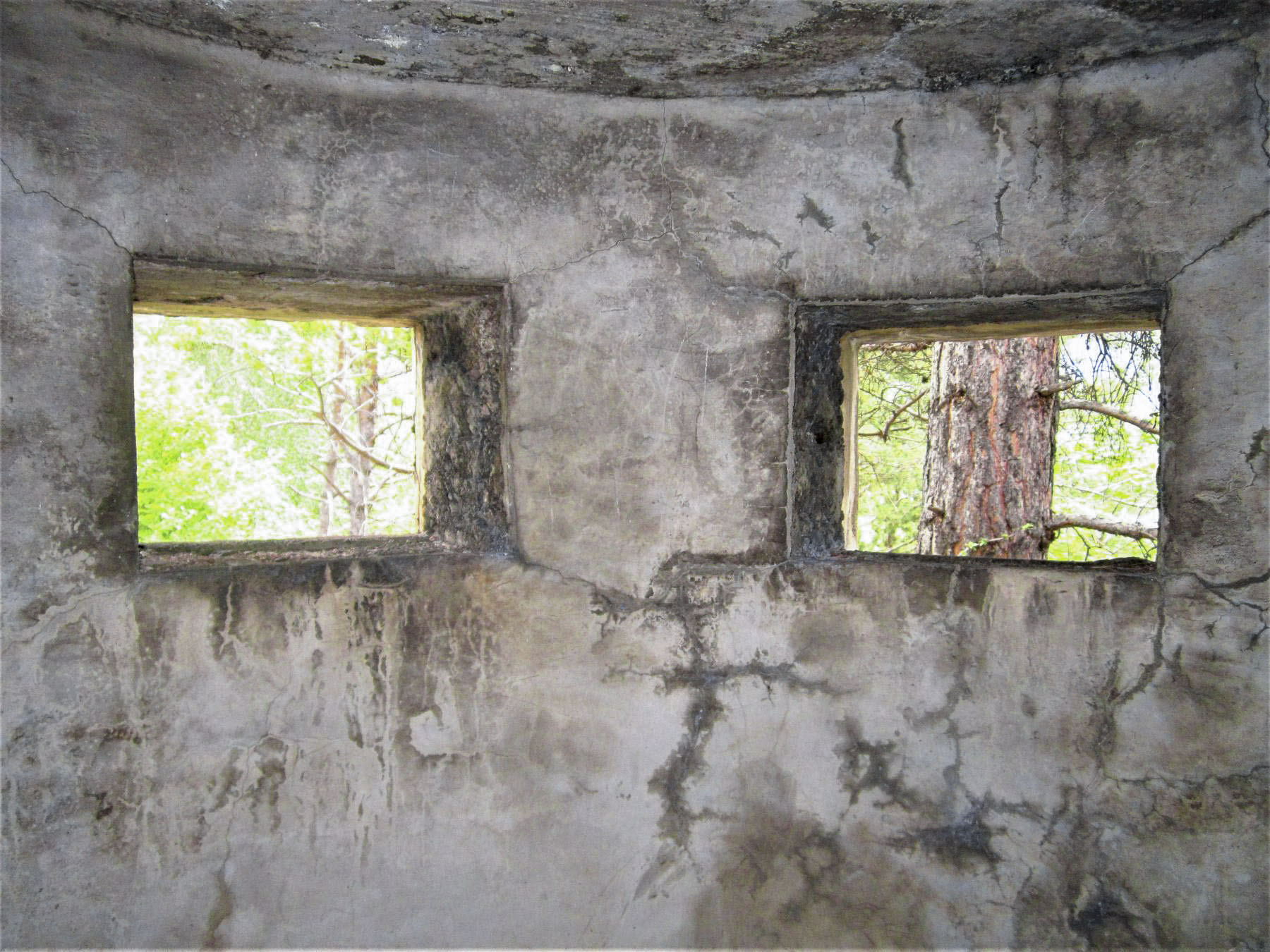 Ligne Maginot - SAINT ANTOINE 3 - (Blockhaus pour arme infanterie) - Les deux créneaux - Gregory Fuchs