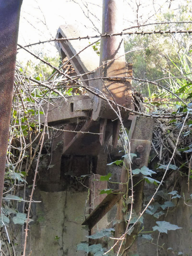 Ligne Maginot - COL DE GARDE - (Barrage de Route) - Vue du dessous - ELLENA-CUNY