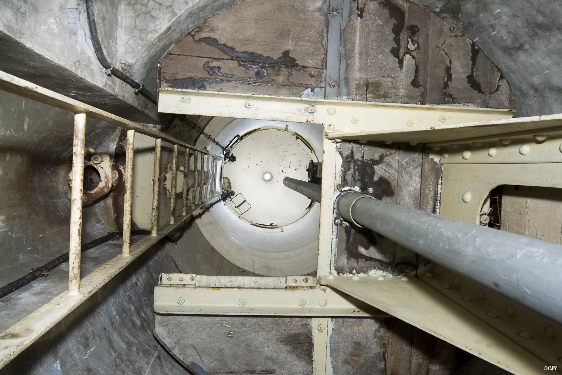 Ligne Maginot - SAPEY - (Ouvrage d'artillerie) - Bloc EHM
Cloche GFM - Lia VERMEULEN