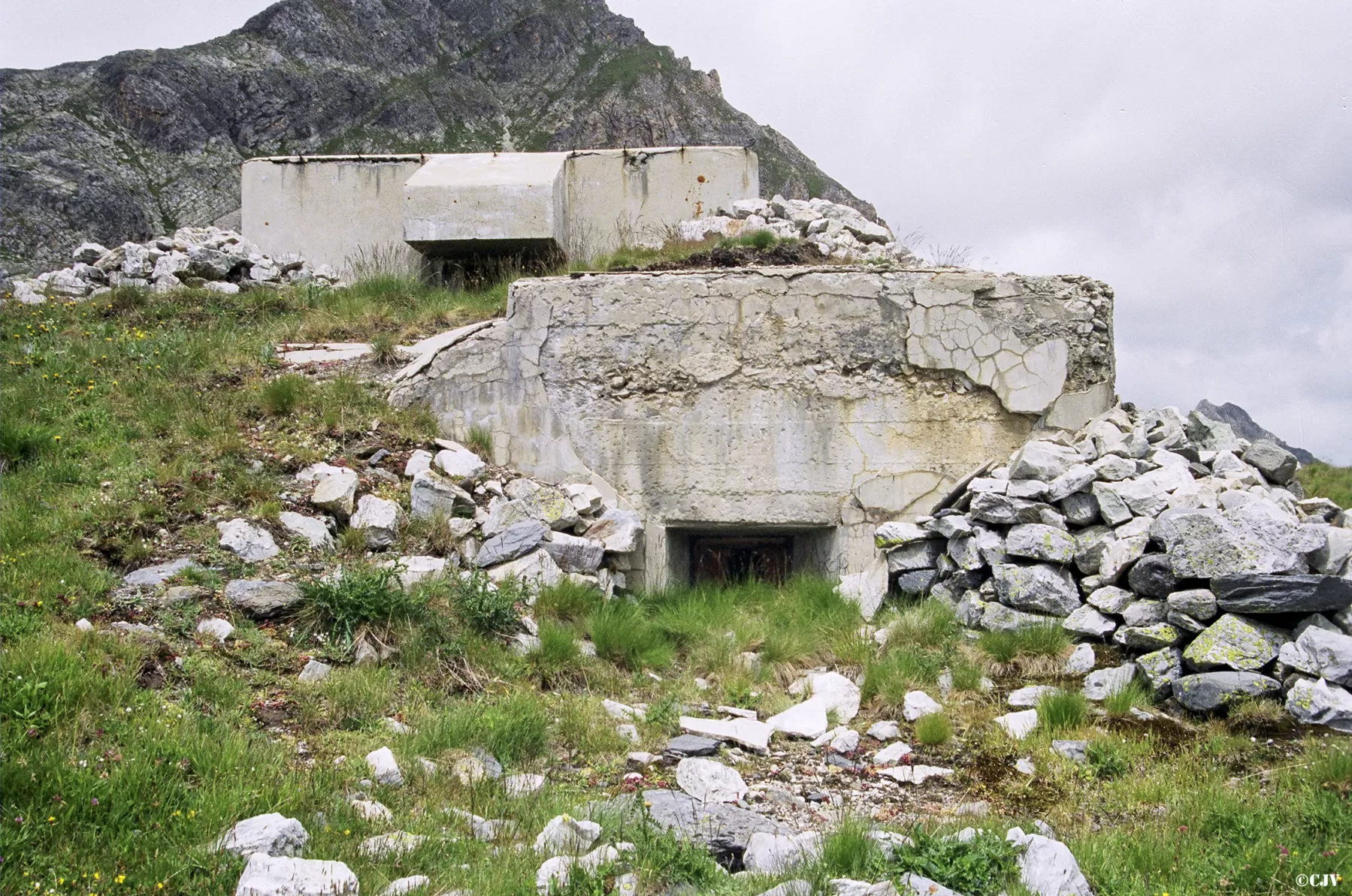 Ligne Maginot - VALLEE ETROITE - (Ouvrage d'infanterie) - Bloc 2 et bloc 3 - Lia VERMEULEN