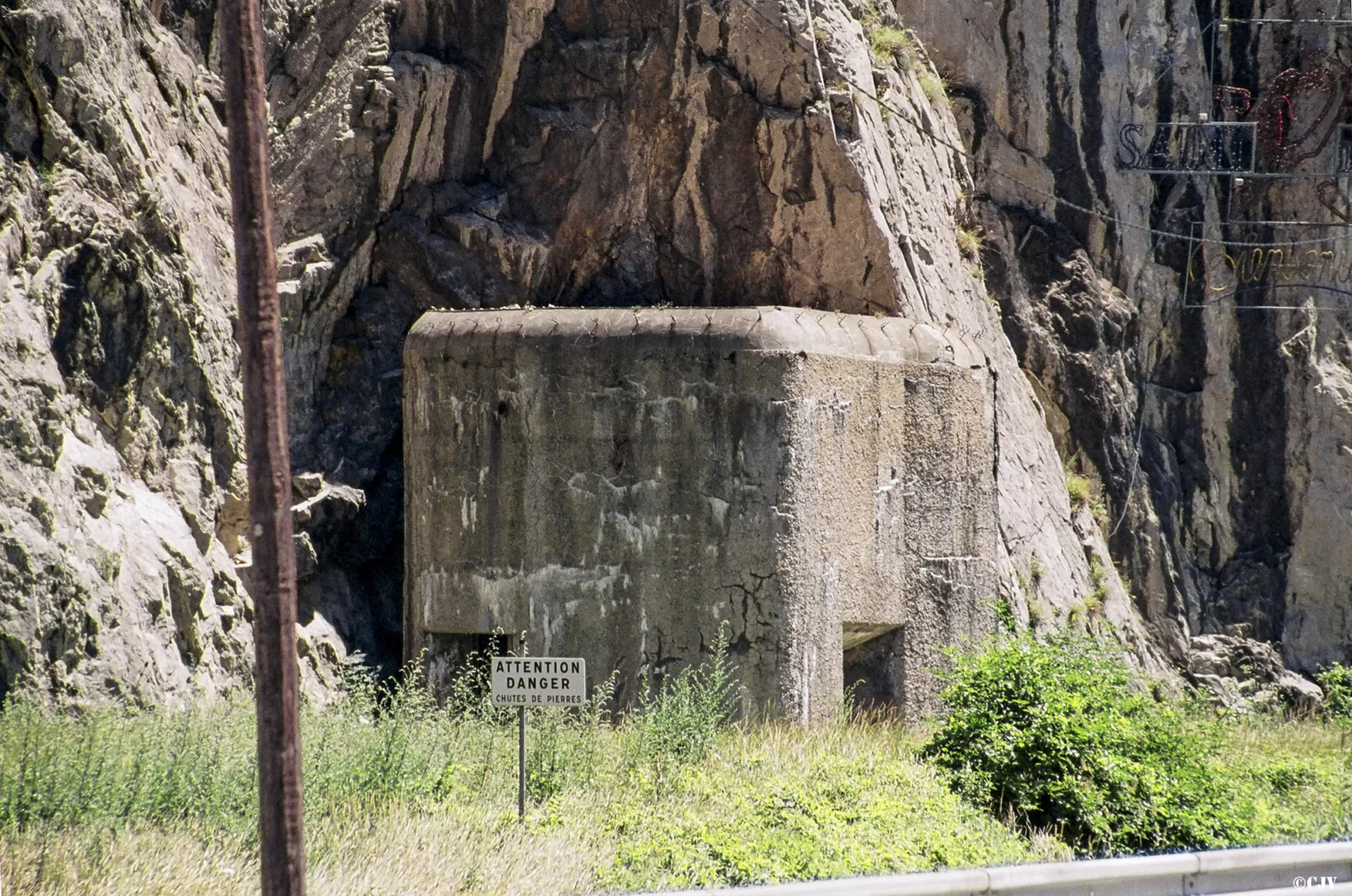 Ligne Maginot - B9 - COLOMBETTE NORD - (Blockhaus pour arme infanterie) -  - Caspar Vermeulen