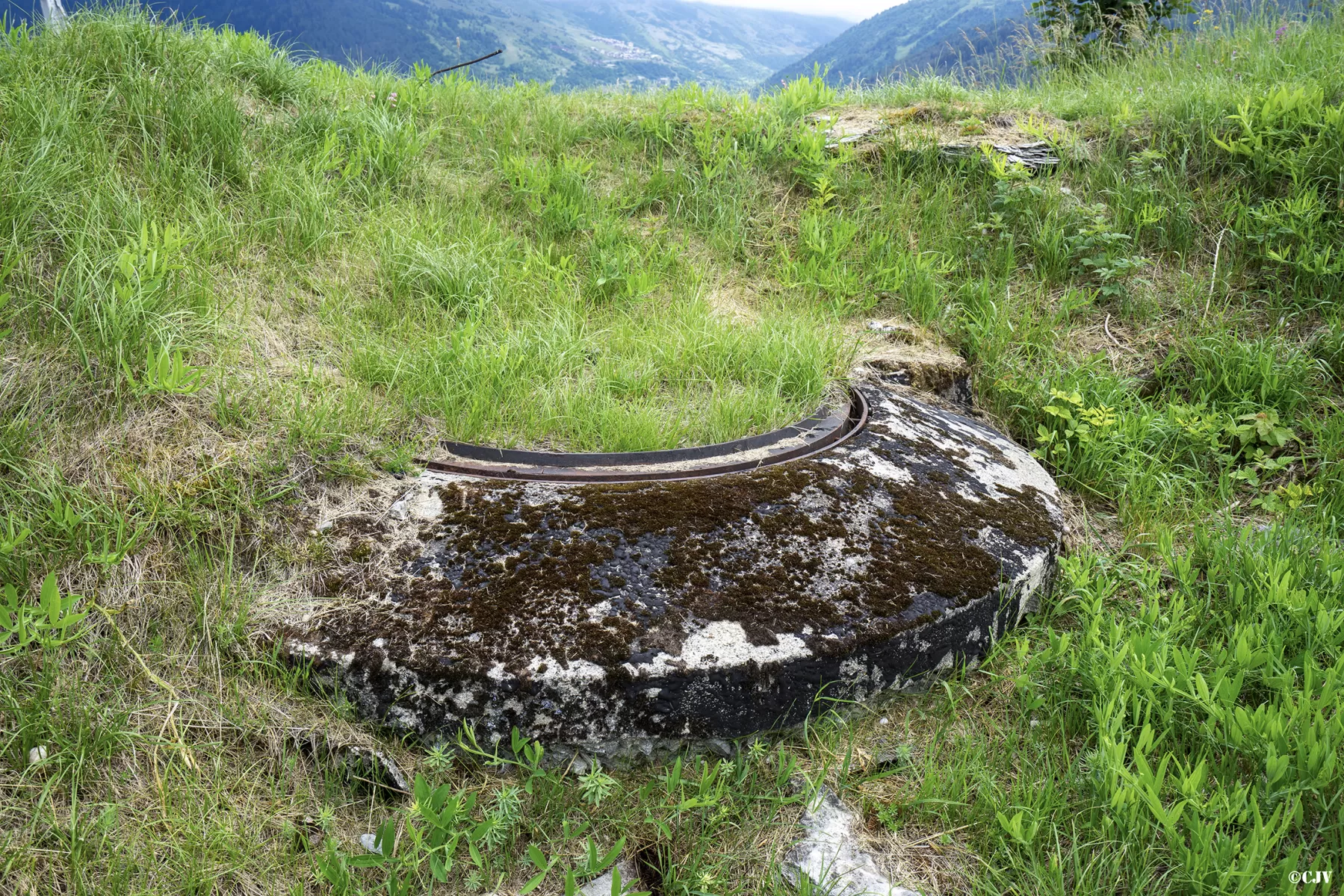 Ligne Maginot - TELEGRAPHE - BERWICK - (Position d'artillerie préparée) - Une des deux plateforme Arbel - Lia VERMEULEN