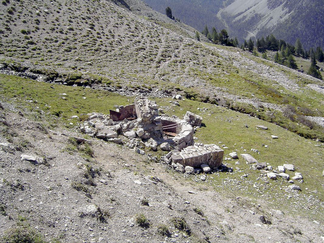 Ligne Maginot - ACLES (POSTE DES) - (Casernement) -  - Michel & Philippe ZIMMER